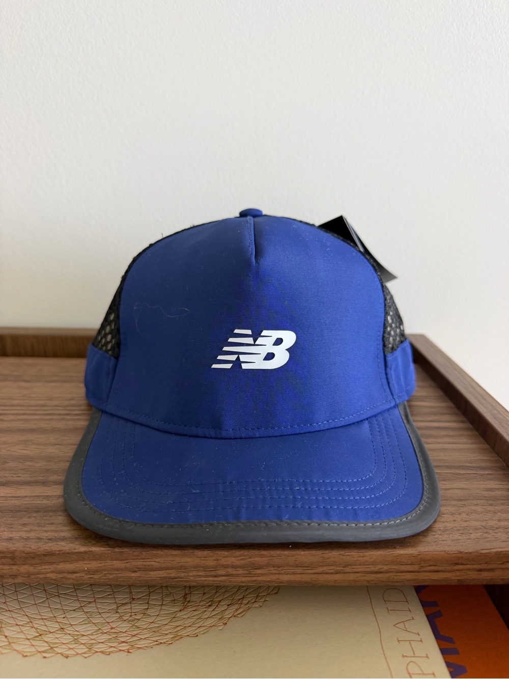 NWT New Balance Speed Run Trucker Hat Blue Athletic Cap